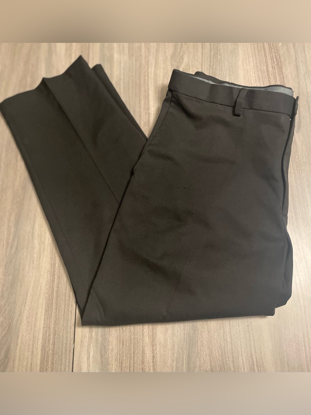 Men’s Haggar Black Dress Pants – 38x30 – Classic Fit Cool Right Performance Flex